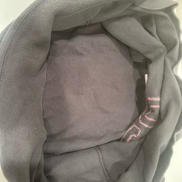 Harry Potter Gryffindor V-Neck Sweatshirt Hoodie Wizard Warner Bros. Movie Sz L - Picture 6 of 8